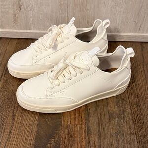 Madden NYC Men’s Stylish White Sneakers NWOT 9 1/2